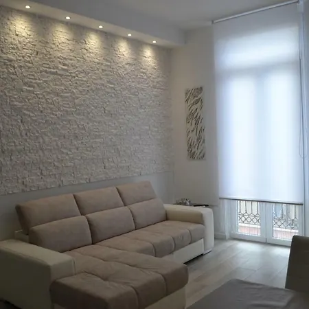 Diamond House Apartment
