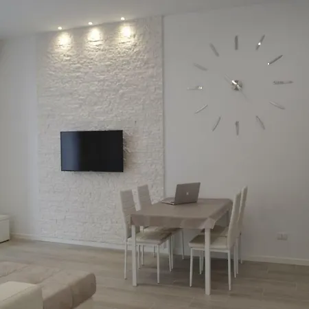 Diamond House Apartament La Spezia